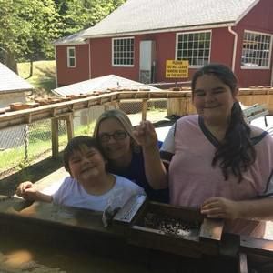 Meet your Posher, Sara